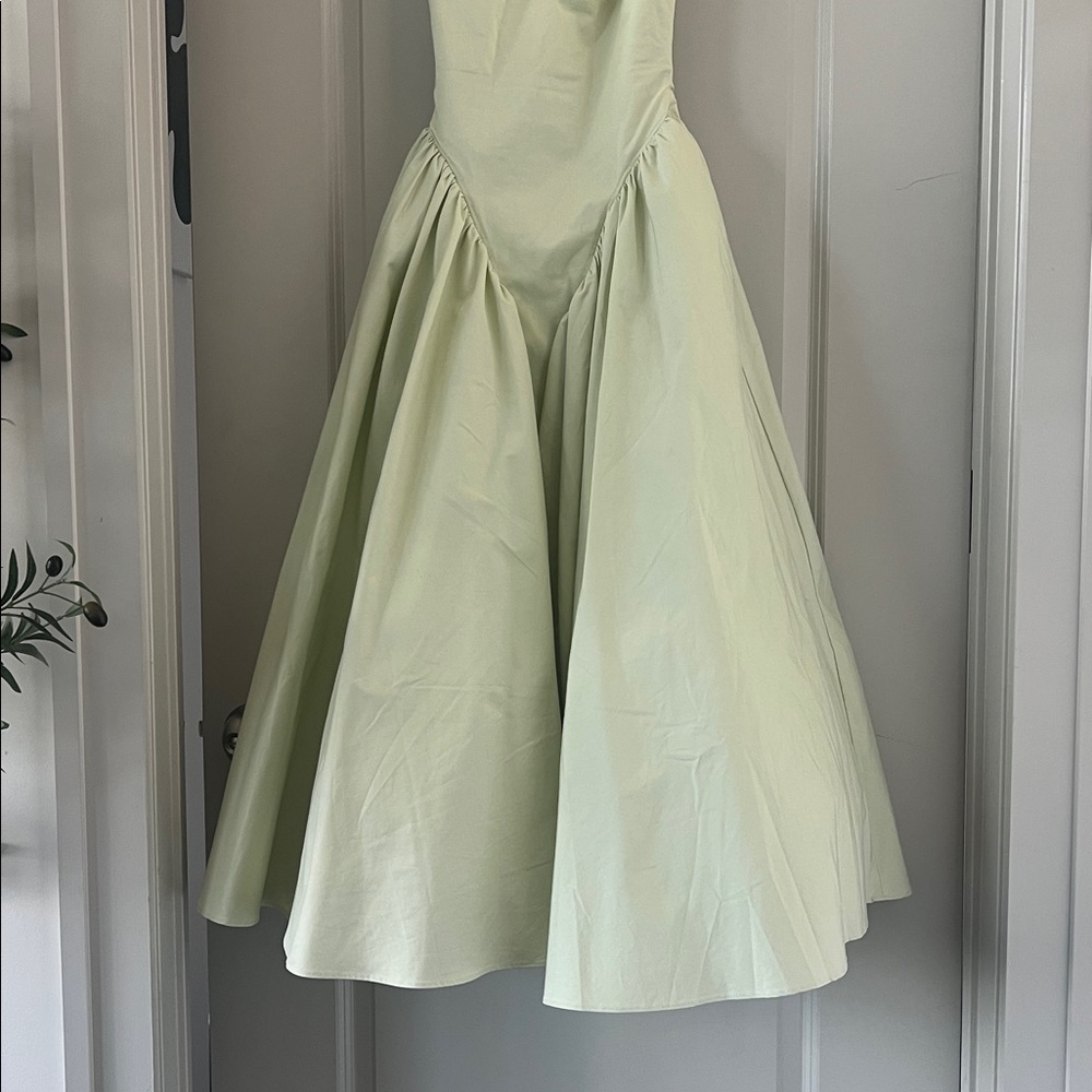 House of CB Backless Halter Dress in Soft Green - Picture 4 of 4